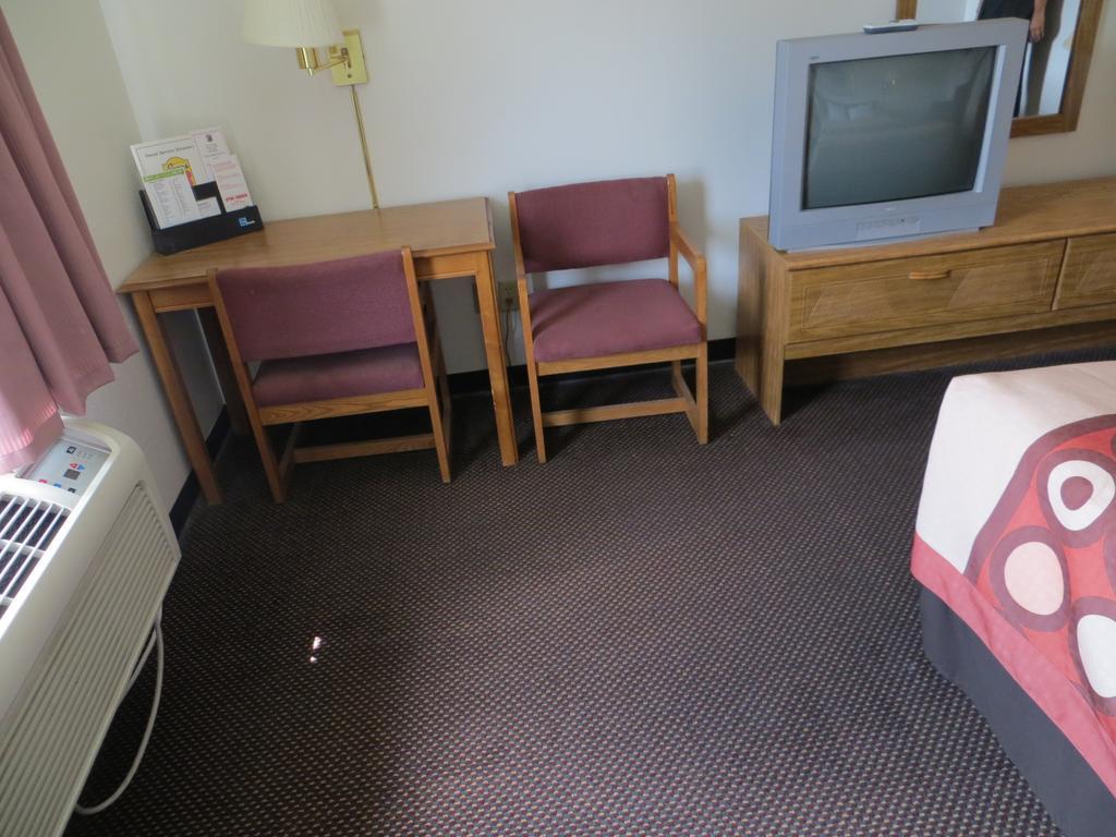 Super 8 By Wyndham Du Quoin Hotel Quarto foto
