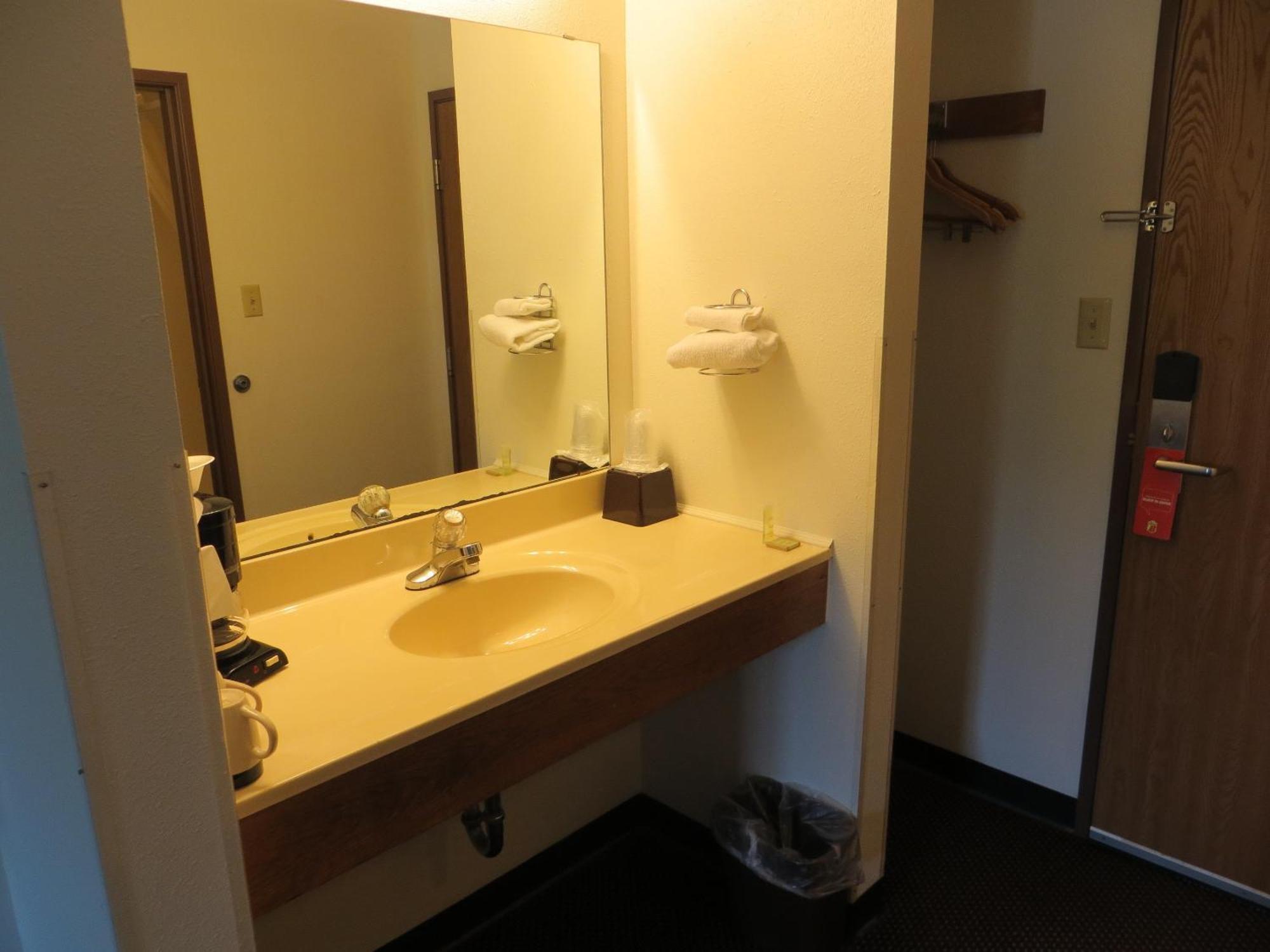 Super 8 By Wyndham Du Quoin Hotel Quarto foto